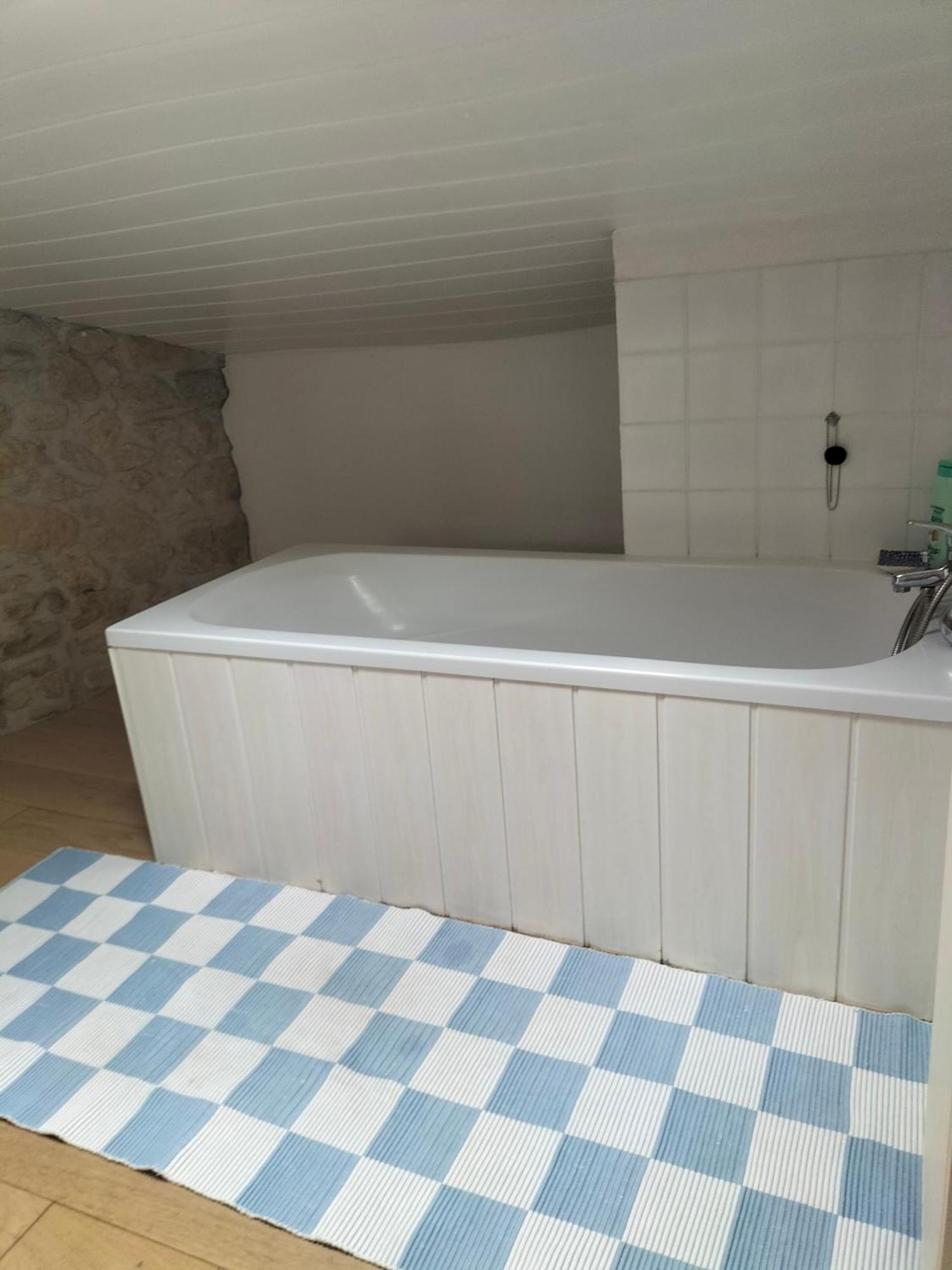 Chambres 2 Personnes Dans Notre Maison Girondine Saint-Martin-de-Lerm Exterior foto
